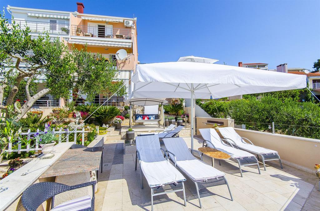 Apartments Nives Trogir Exteriér fotografie