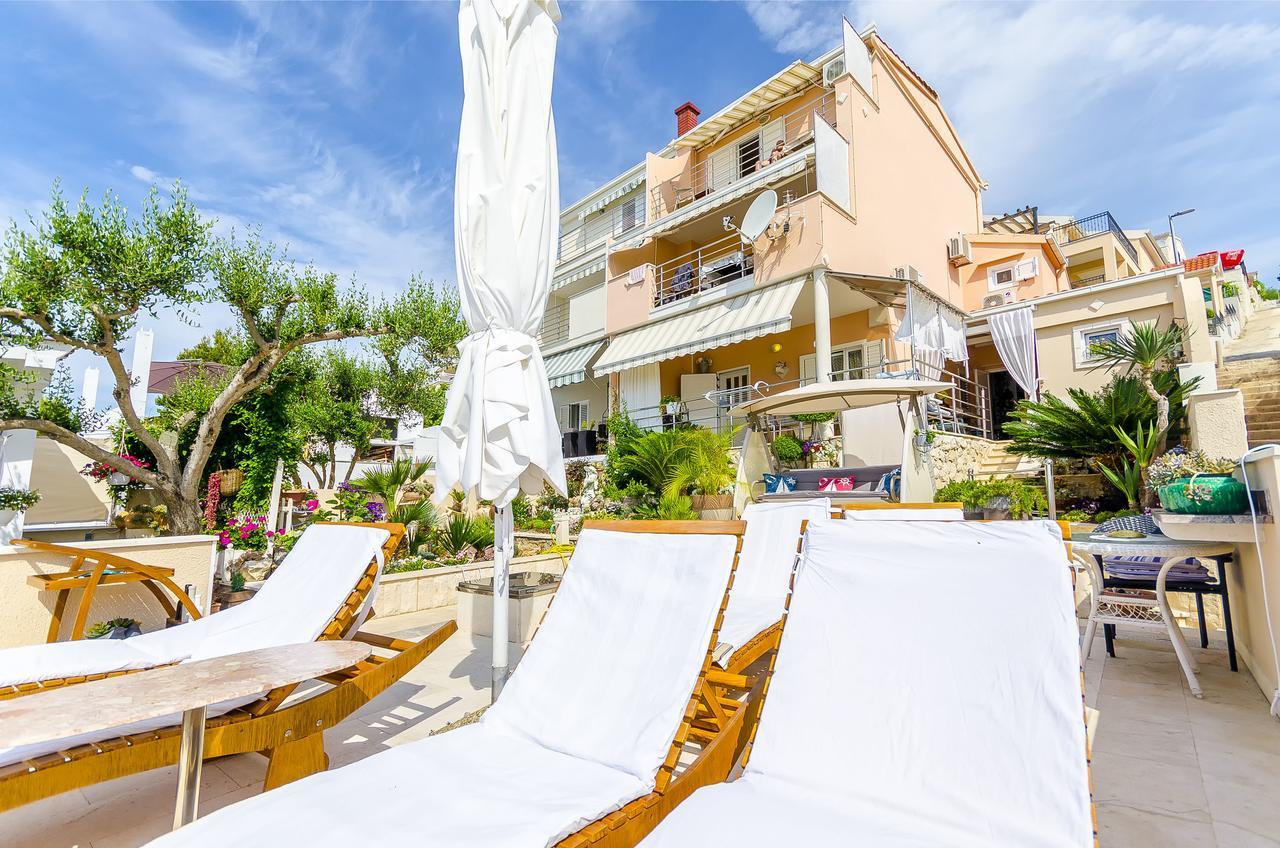 Apartments Nives Trogir Exteriér fotografie